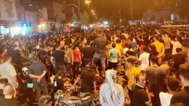  Ethnic oppression and Economic Hardships Sparked Ahwazi Protests 